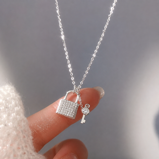 Necklace with lock charm made from silver 925