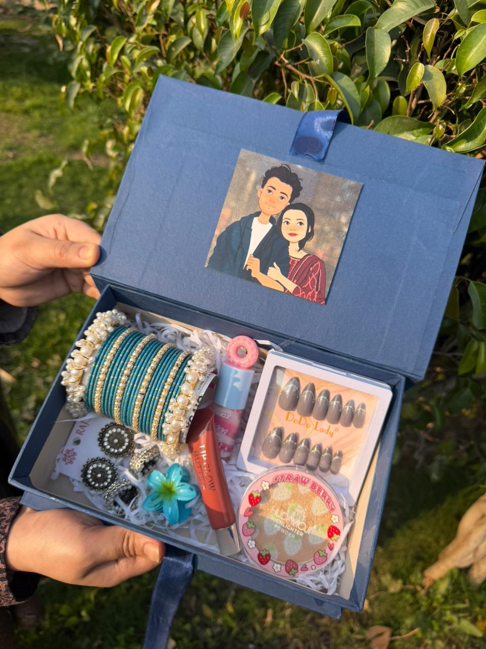 Mehndi & Moonlight EID Hamper Box (PINK)