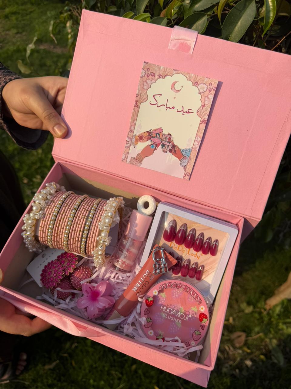 Mehndi & Moonlight EID Hamper Box (PINK)