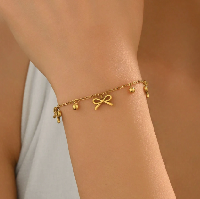 Gold Bow Charm Bracelet