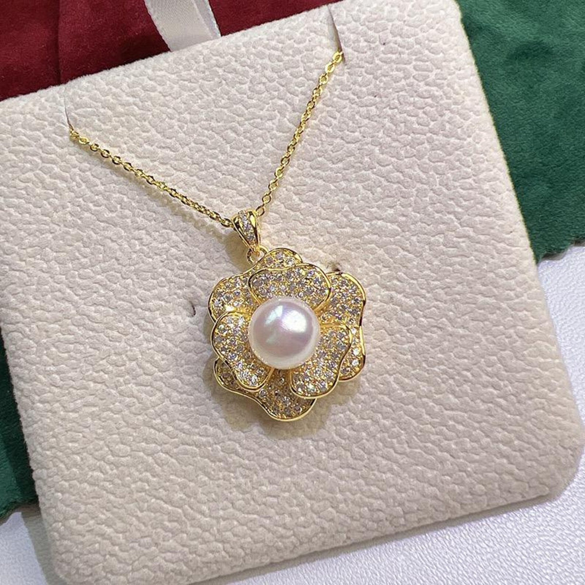 18K Gold Plated Freshwater Pearl Camellia Flower Pendant Necklace